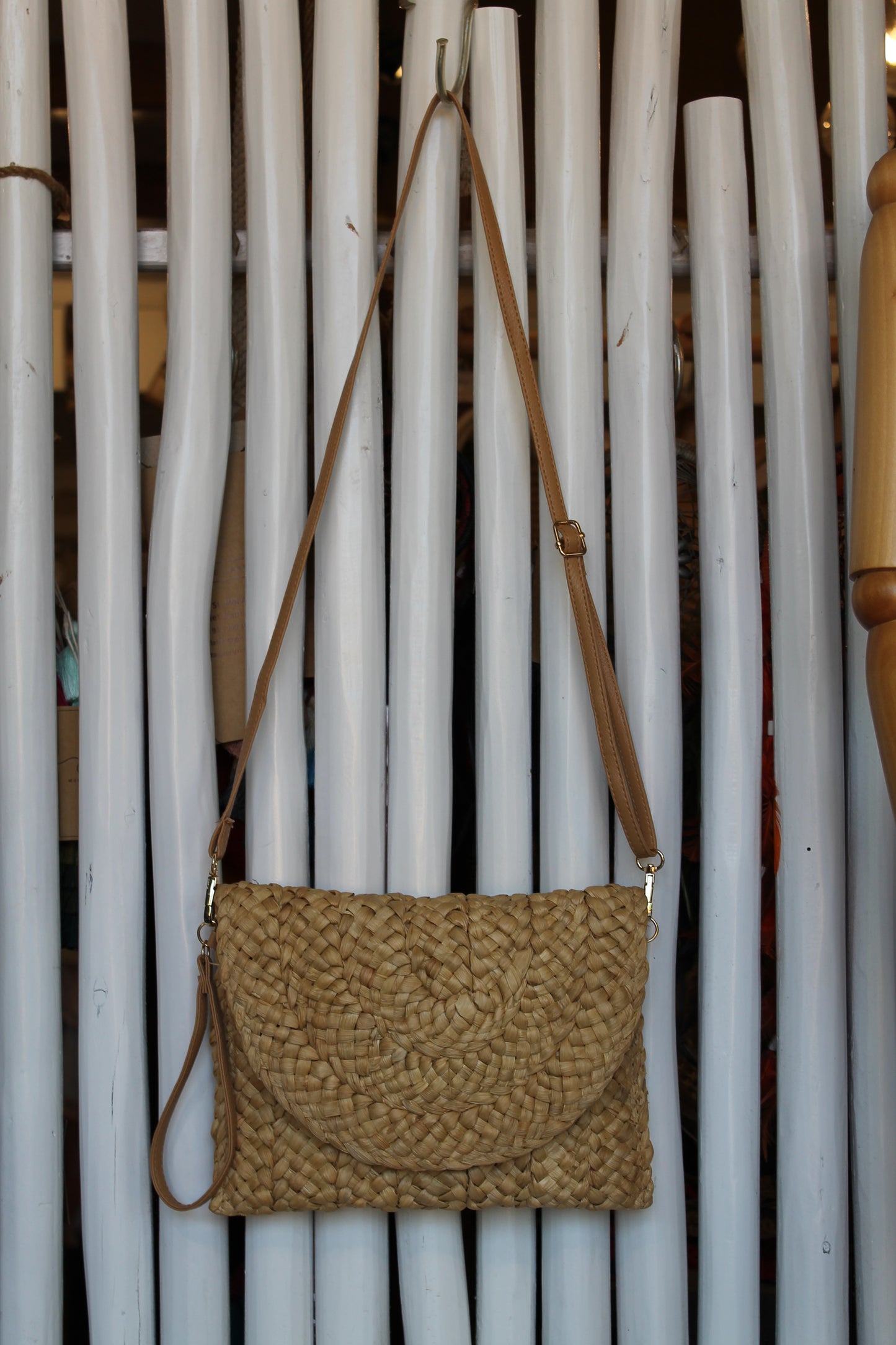 Straw Clutch